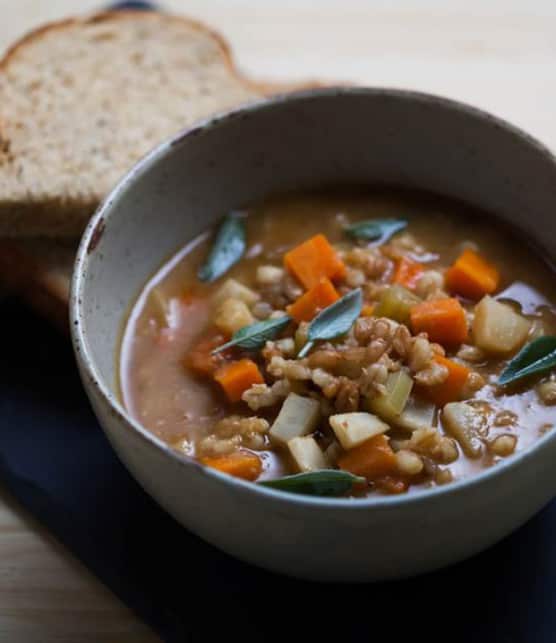 soupe ancienne à l’épeautre et à l’orge