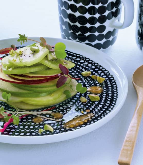 salade de kiwis et pommes, sauce aux abricots