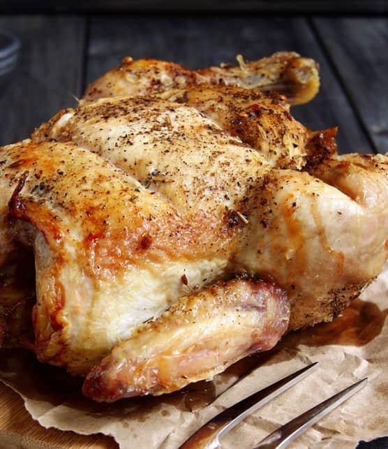 poulets de Cornouailles grillés aux épices marocaines