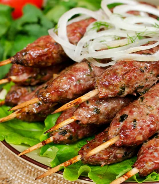 kebabs d'agneau aux pistaches