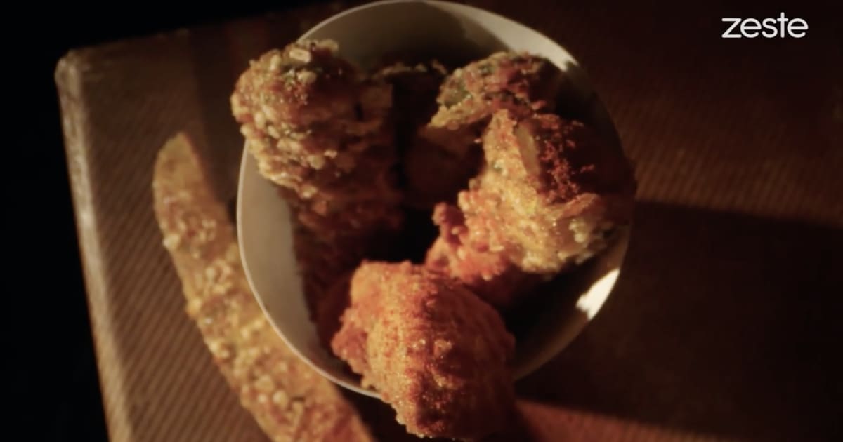 L'avantmatch des foodies Cornichons frits Zeste