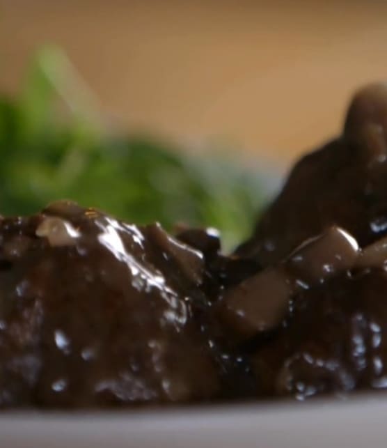 Boulettes de viande en ragoût