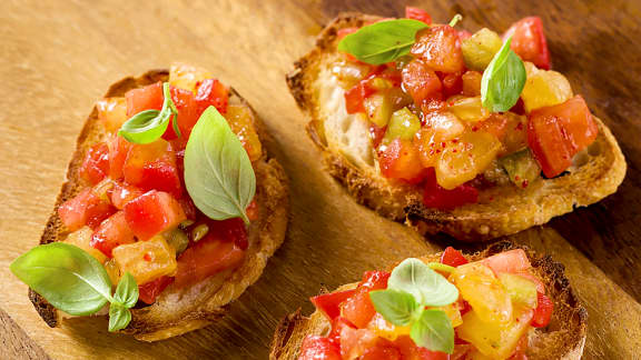 Bruschetta de surplus de tomates