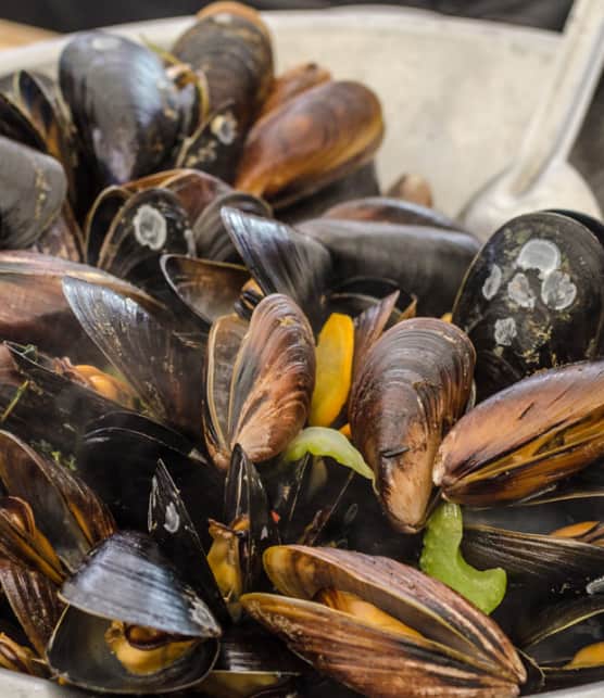 moules à la bière sur le barbecue