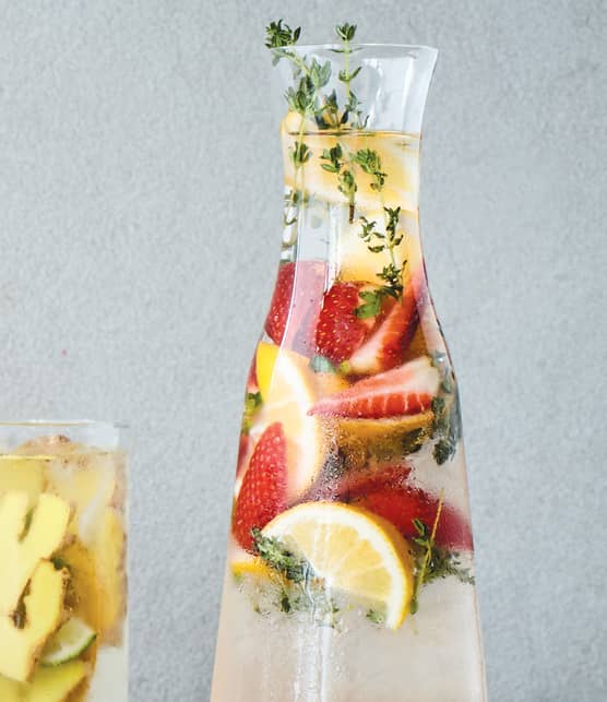 Eau citron, fraises et thym