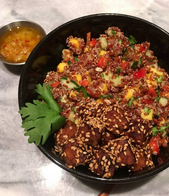 Bol de quinoa au tempeh mariné et aux citrons confits