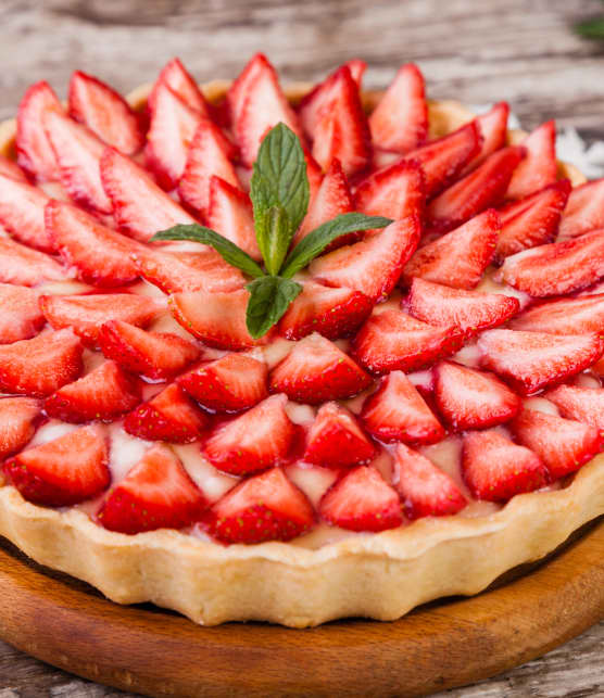 Tarte à la rhubarbe et aux fraises