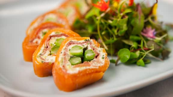 Roulade de saumon fumé et jambon de Bayonne