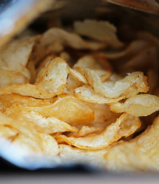 Voici les 5 effets que les chips ont sur votre corps