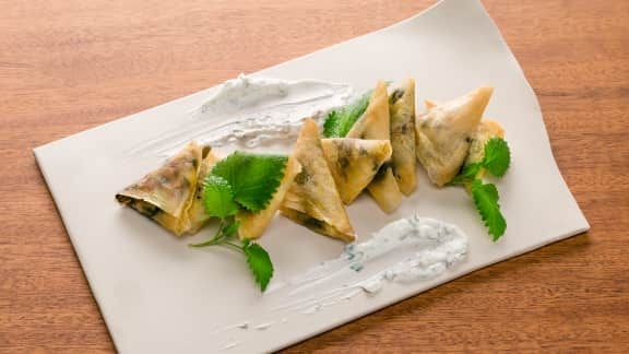 Samosas aux feuilles vertes et feta