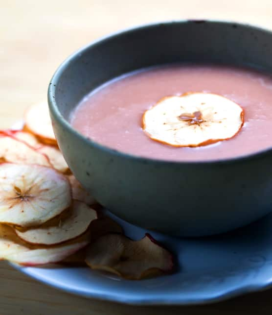 Recette de soupe aux pommes, céleri-rave et sirop d'érable