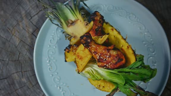 Poulet aux ananas, sauce aux cerises