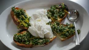 Préparer une burrata et gremolata