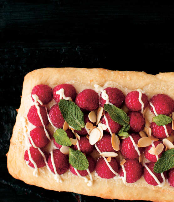 Pizza dessert aux framboises et à la crème d'amande