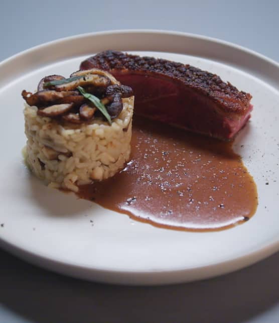 Magret de ​​canard et risotto aux champignons
