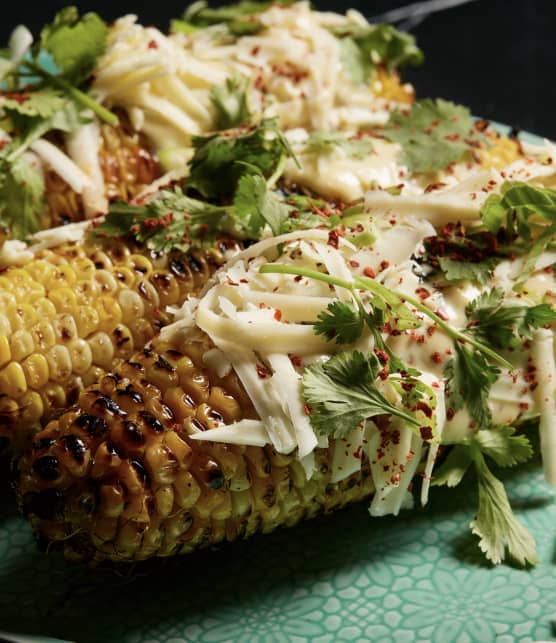 Maïs grillés mayonnaise aux fourmis cheddar frais et coriandre