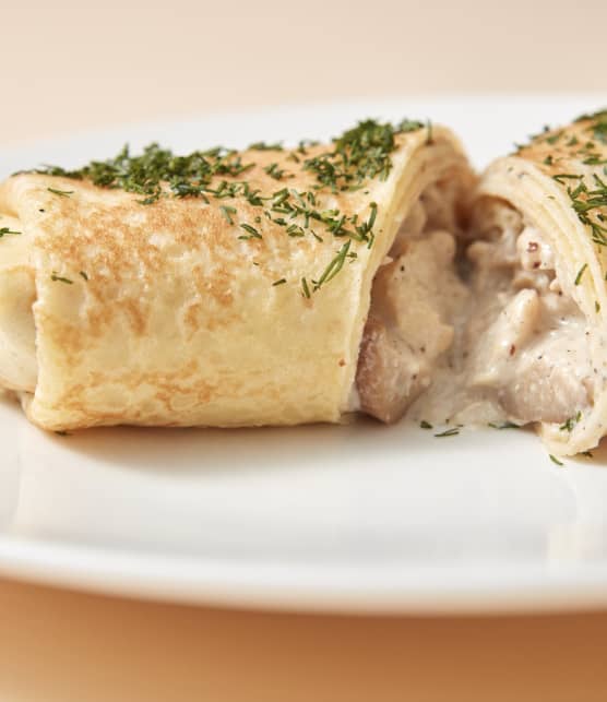 Crêpes au poulet et petits pois au four