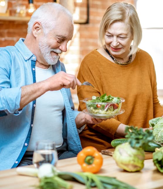 La vitamine indispensable après 70 ans pour un vieillissement en santé