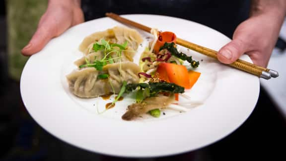 Dumplings au tempeh, aux poireaux et aux champignons sauvages