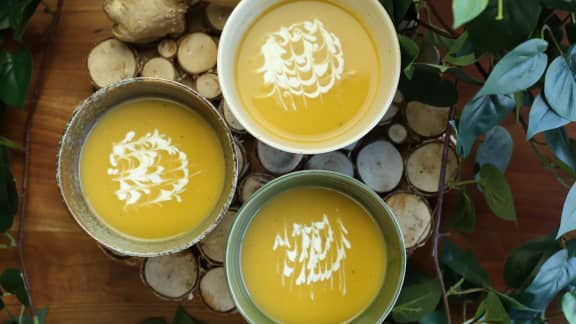 Potage de courge grillée au four