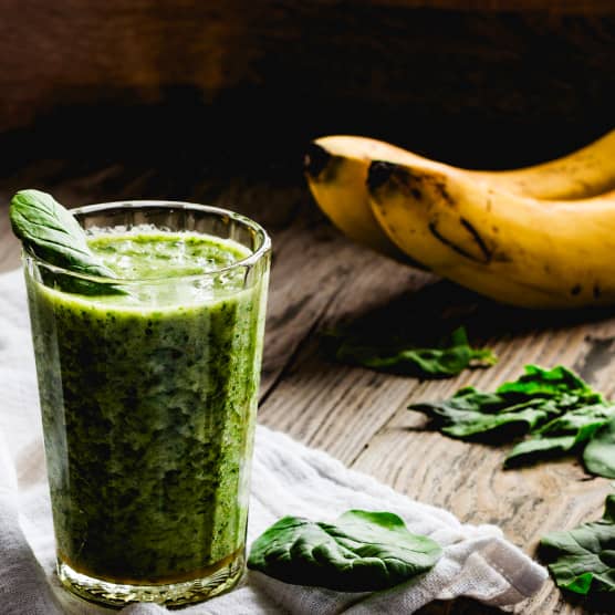 Ce mélangeur en rabais est parfait pour des smoothies à emporter