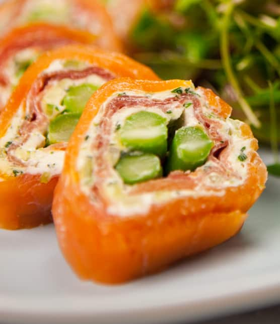 Roulade de saumon fumé au jambon de Bayonne