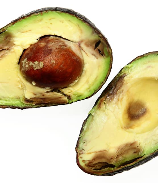 Voici les risques possibles de manger un avocat bruni