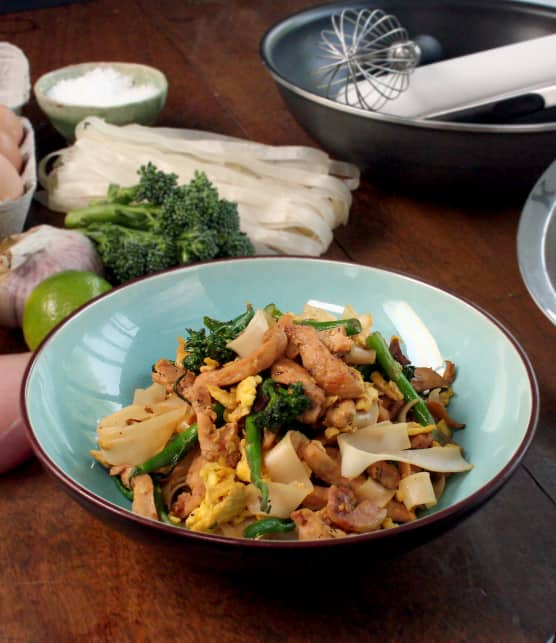 sauté de poulet aux nouilles de riz