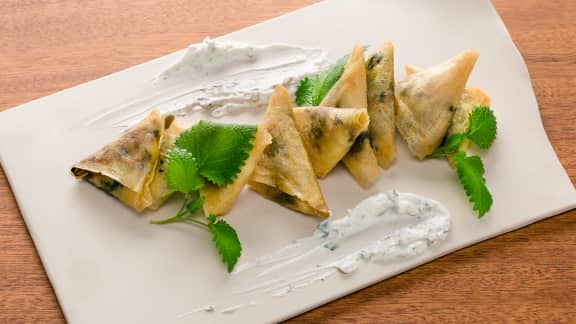 Samosas aux feuilles vertes et feta