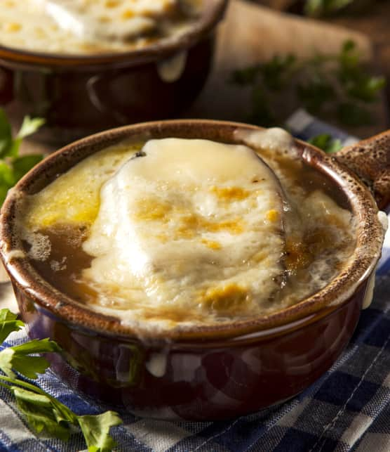 Soupe à l'oignon gratinée