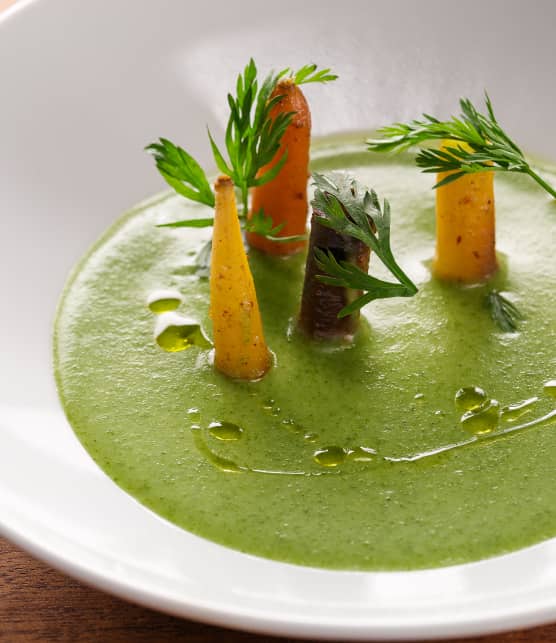 Potage de fanes de carottes et carottes glacées au cumin