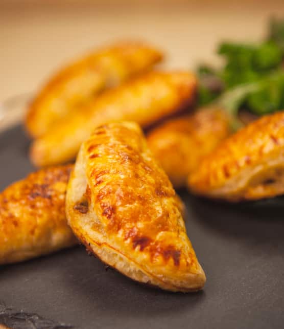 Chaussons aux poires et au fromage bleu