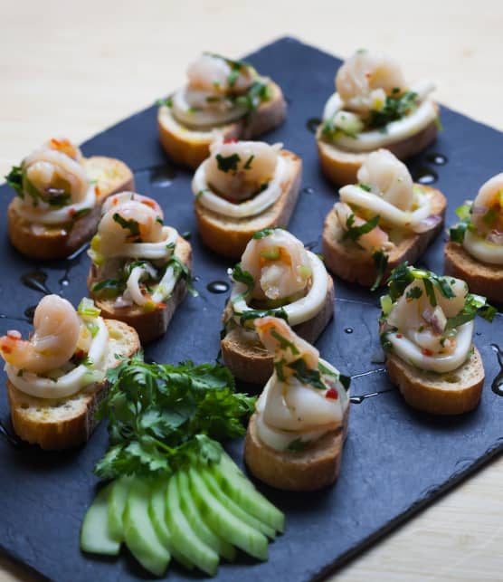 Crostini de calmars et crevettes