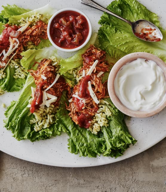 Burritos de laitue au riz vert & au poulet effiloché