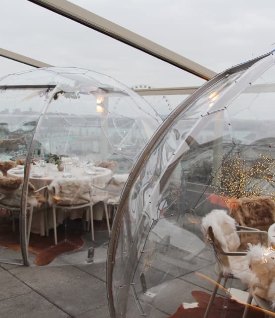 Une incroyable terrasse lumineuse tout l'hiver à découvrir entre amis