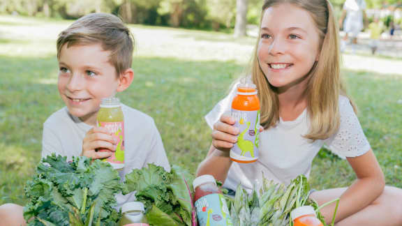Des jus spécialement conçus pour faire boire plus de fruits et légumes à nos enfants
