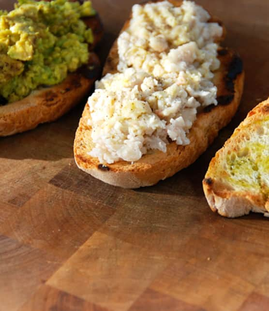 tuscan Fettunta & Le Bruschette (Pain à l'ail à la toscane et bruschettas)