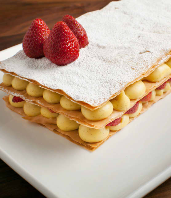 mille-feuille délicat aux fruits rouges