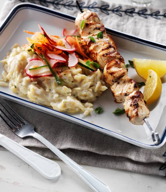 souvlaki de poulet avec orzo au citron