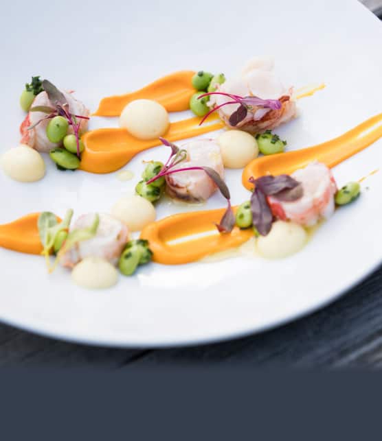 homard des îles en escabèche, mousse à l'orange et carottes au cumin
