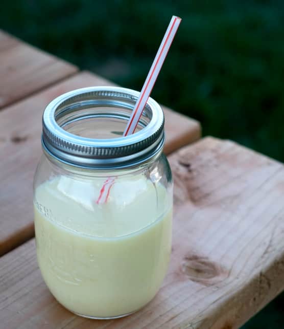 cocktail à la mangue et noix de coco