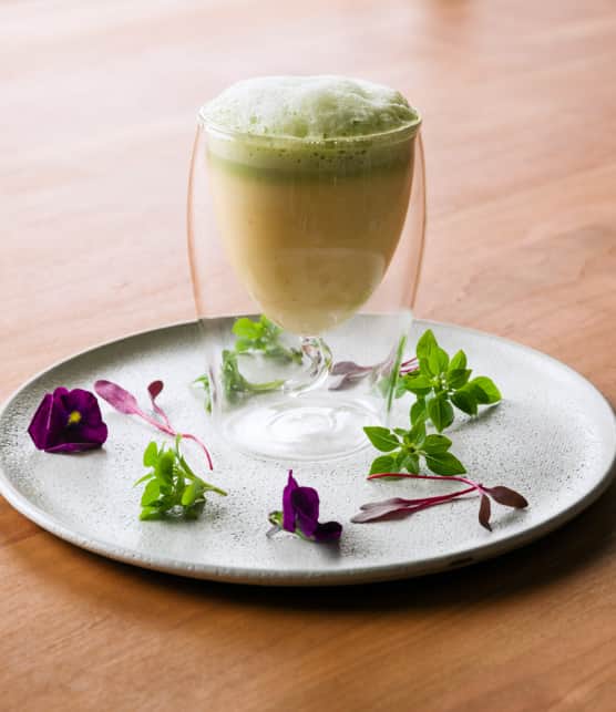 crème de maïs et mousseuse de basilic