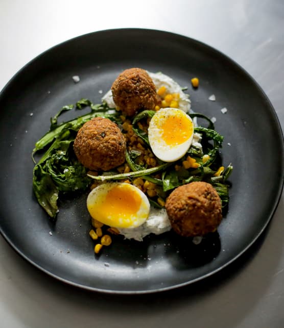 falafels et yogourt pressé aux herbes