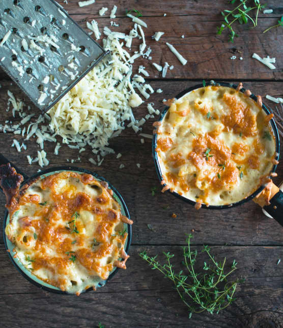 Macaroni au fromage, à la bière et aux herbes salées du Bas-Saint-Laurent