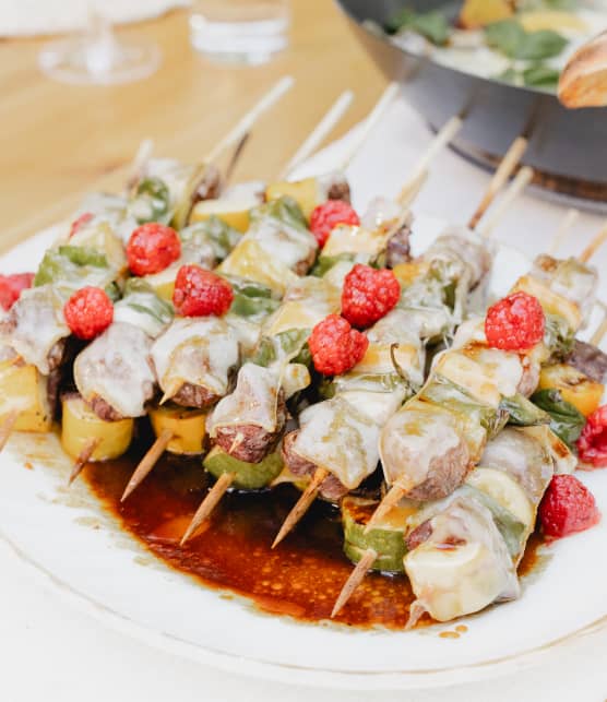 Brochettes façon yakitori, poêlée de champignons et salade grillée pour Valérie Létourneau et Pat Côté