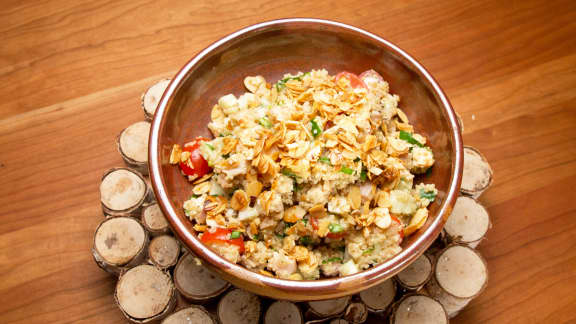 Salade repas au quinoa et poulet grillé