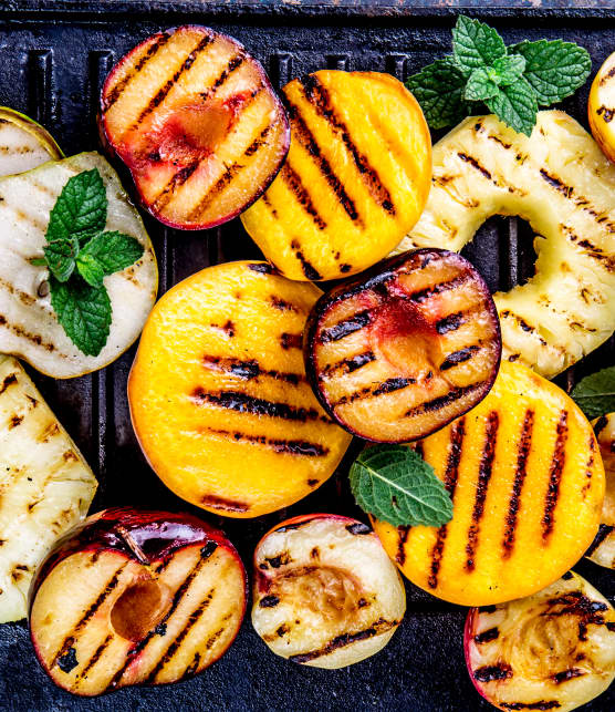 Salade de fruits grillés, sirop d'orange et gingembre