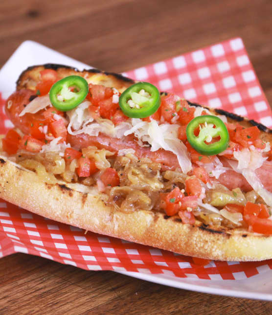 TOP : 10 recettes de hot dogs et leur garniture pour en profiter tout l'été!