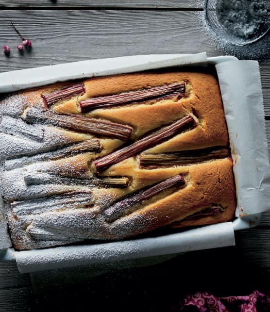 Cake au lait de coco et à la rhubarbe