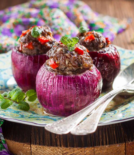Oignons farcis aux lardons